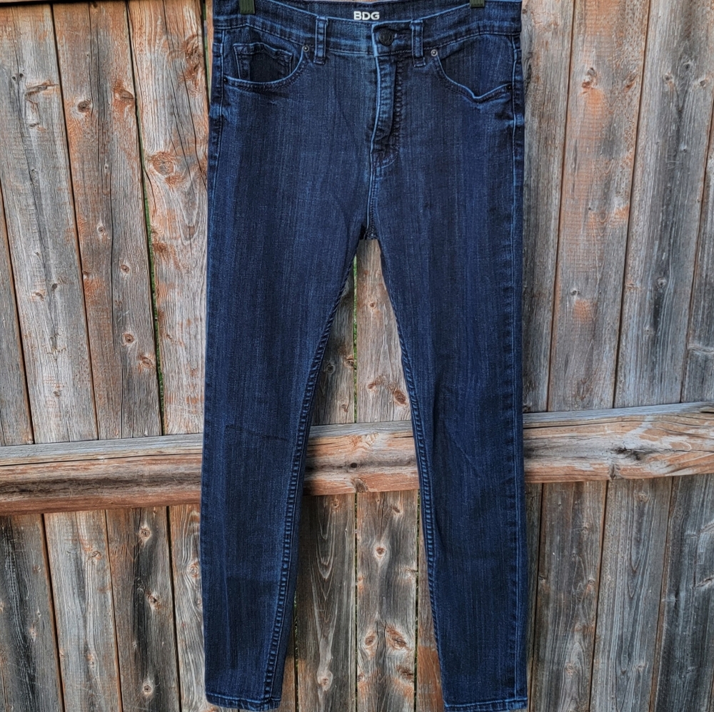 BDG  Urban Outfitters Twig High Rise Ankle Jeans - Size 28